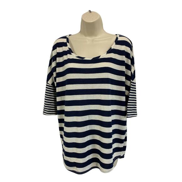 Maurices Womens Size Large Top Striped Blue & White Scoop Neck Lighweight - Picture 1 of 7